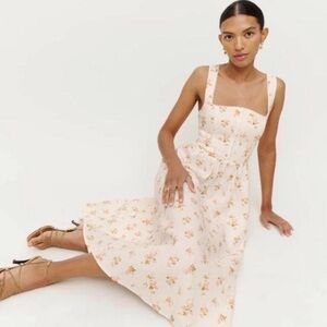 Reformation Tagliatelle Linen Dress, size 2
New with tags!!